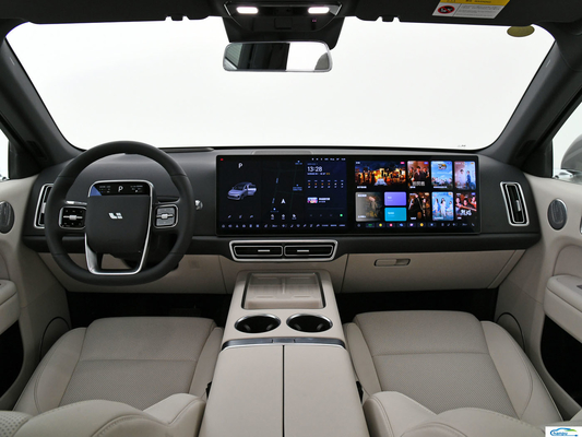L6-2024 Pro Commercial Vehicle Seating Capacity of 5 for Lixiang's Energy Vehicles