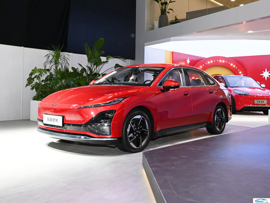 2024 Wuling Starlight 70km Standard Sedan Electric Ride-On Passenger Car Energy Vehicle