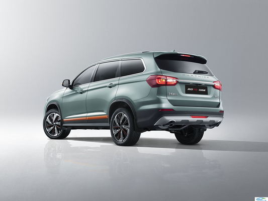 50-80L Fuel Tank Capacity Dongfeng Forthing T5 2024 A Chinese Mini SUV for Retail