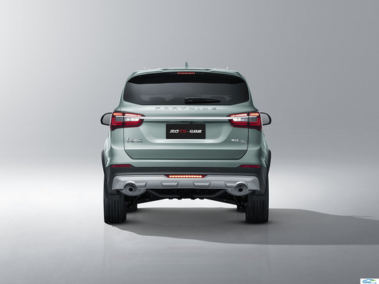 50-80L Fuel Tank Capacity Dongfeng Forthing T5 2024 A Chinese Mini SUV for Retail