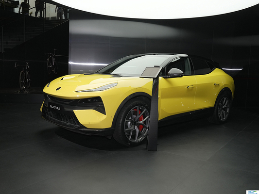 2024 Retail Ride-On EV Car Lotus Emeya R Energy Vehicle for in 's Automobile Market