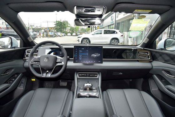 BYD's Qin L Dm-I-2024 Eco-Friendly Dual Powertrain Phev Sedan with 4 Doors Swing Open