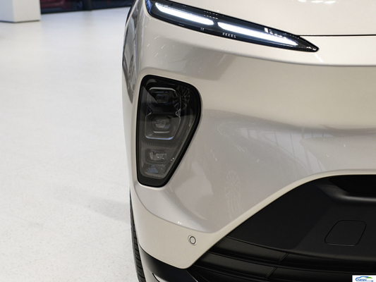 Custom Made Electric Car Nio Es8-2024 75Kwh 's Convenient Commercial Utility Vehicle