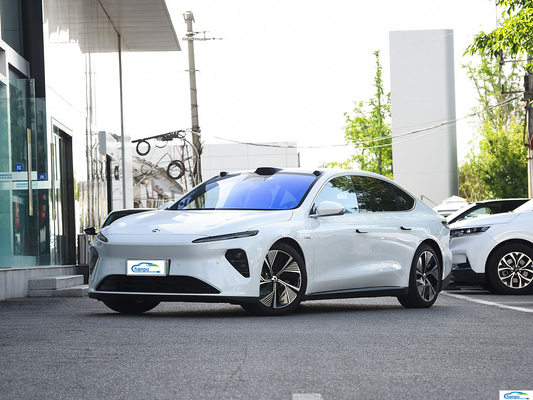Customized Professional Et7-2024 75Kwh Executive Version Electric Ride-On Car for Nio