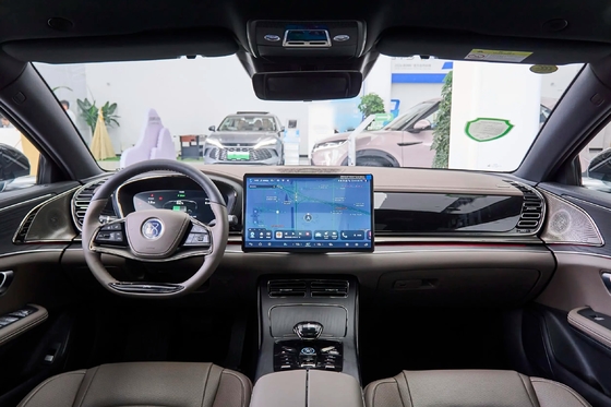 Mid-large Vehicle Byd PHEV Dm-2024 Dm-I Honor Version 121Km Privilege Type Features Sedan