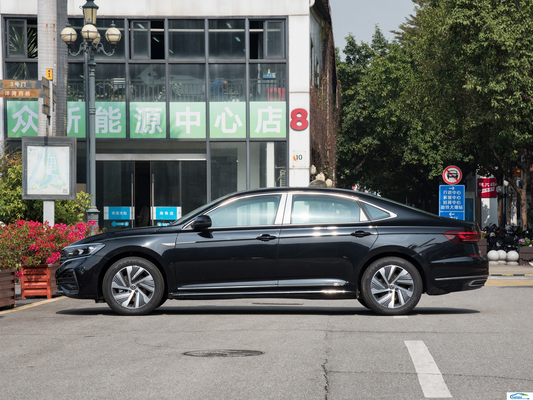 2023 Volkswagen Passat Phev SUV The Perfect Combination of Performance and Efficiency