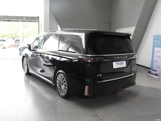 Experience the Best of Both Worlds with 2024 Voyah Dreamers Lantu Luxury 4-Drive SUV