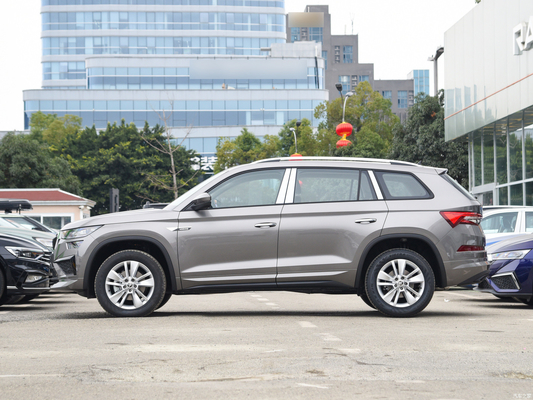 2023 Skoda Kodiaq 2.0T 186hp 220hp 5/7 Seats Touch Screen Electric Parking Brake Gasoline Cars for Volkswagen